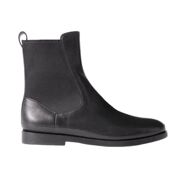 NWOB Vince Black Cecyl Leather Chelsea Boots - Sz 6